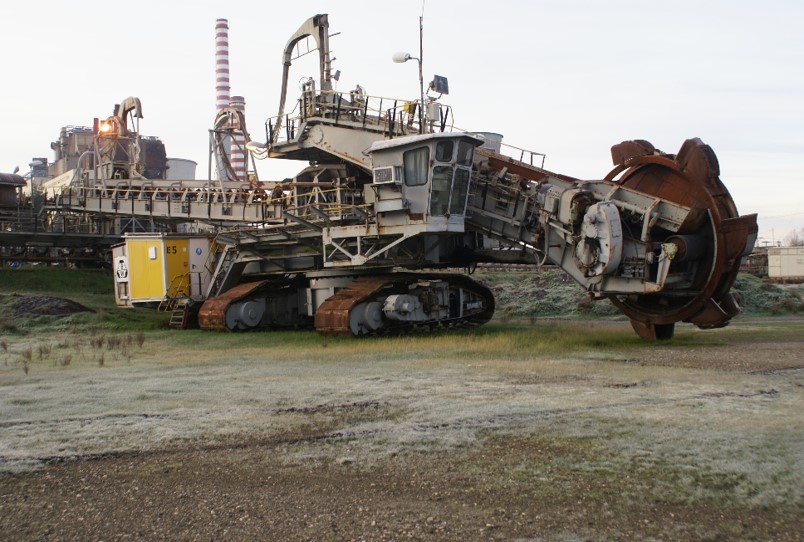 used mobile Bucket Wheel Excavator Reclaimer for reloading material handling from stockyard